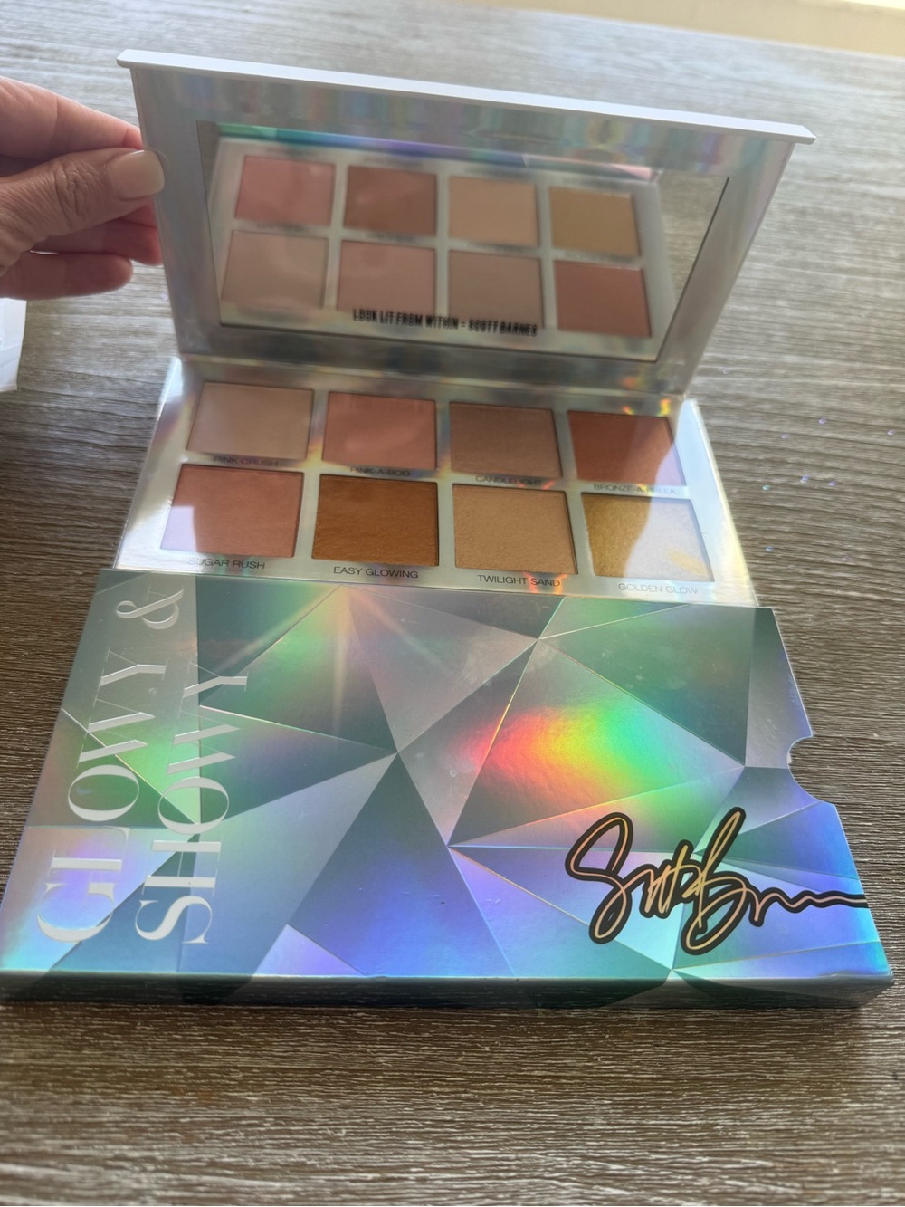 NEW Scott Barnes Glowy and Showy Illuminator Palette